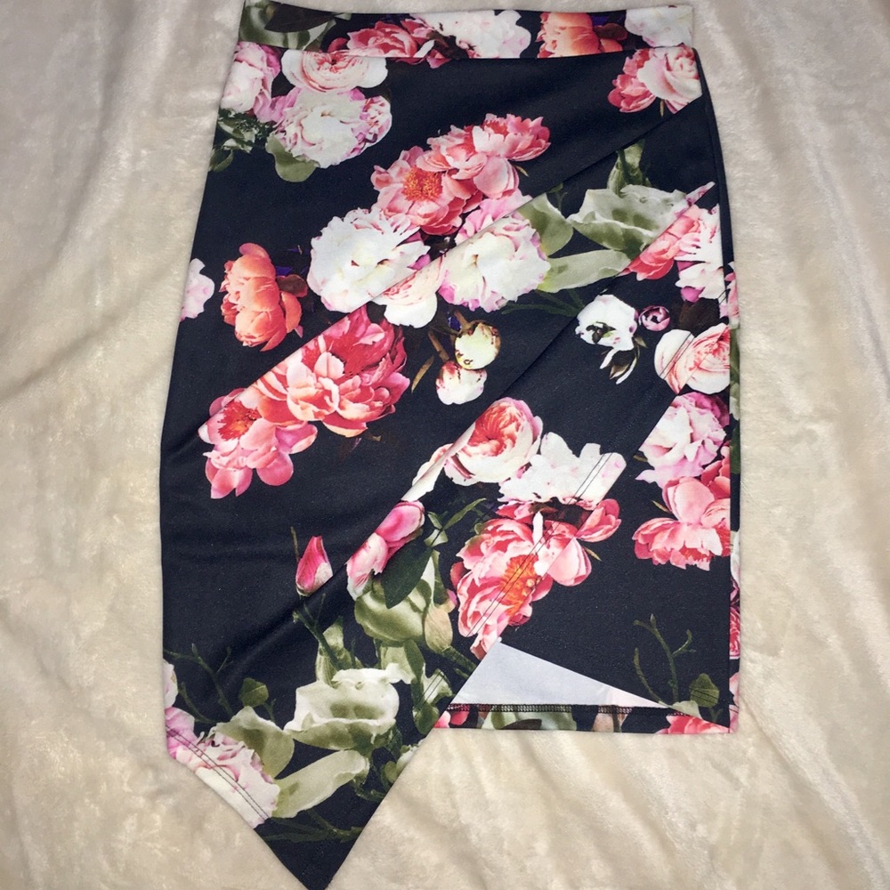 Black Floral pencil skirt